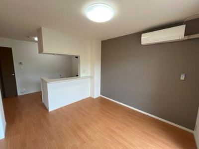 【居間・リビング】 | テリーヒルズ | ファミリーマート鳥取杉崎店 0.9km