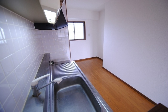 風祭ハイツのキッチン|同物件　イメージ写真