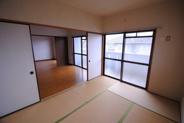 風祭ハイツの和室