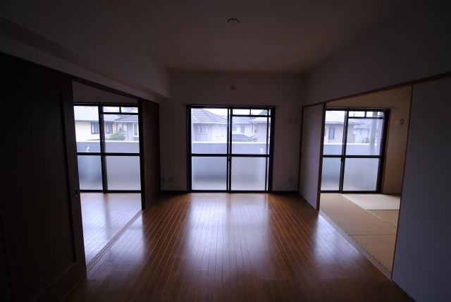 風祭ハイツの居間・リビング|同物件　イメージ写真