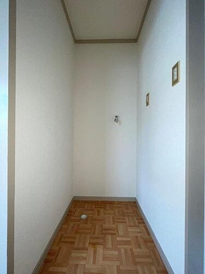 【設備】 | コーポエルム | 室内洗濯機置場