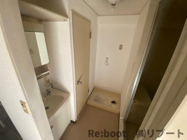 エクセレント丸太の洗面所