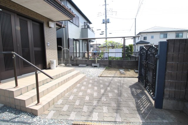 結城市中央町2丁目の庭