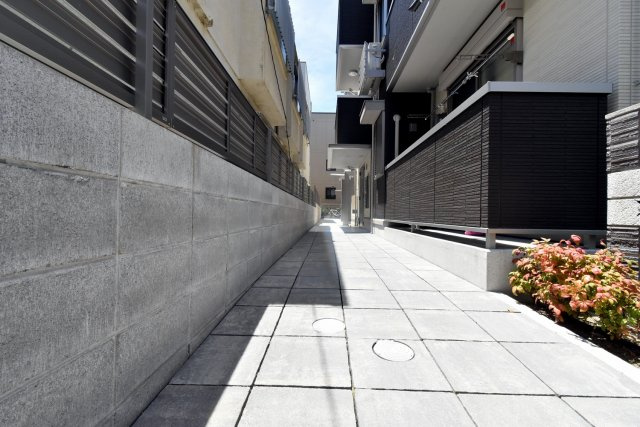 CLAIRのエントランス