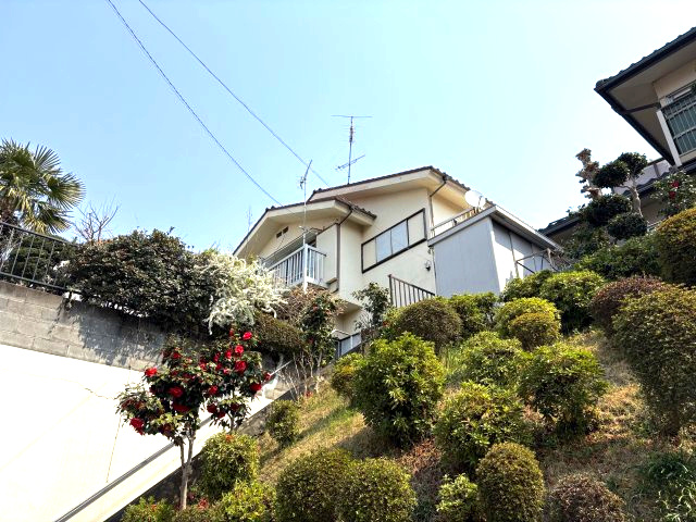 横浜市神奈川区白幡上町のアパートの外観