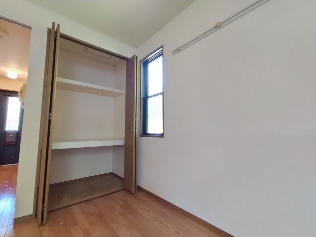 神戸市北区鈴蘭台南町１丁目のアパートの収納|クローゼット