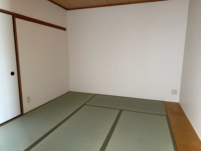 コスモ御殿山の和室