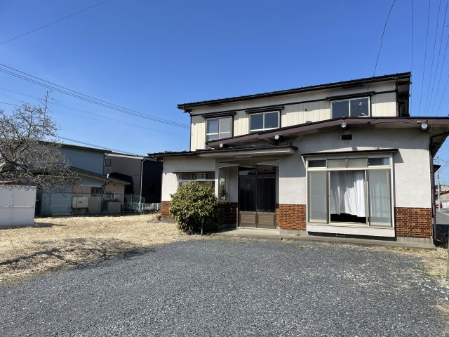 八戸市市川町字尻引前山の外観