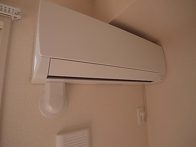 神戸市須磨区大手町５丁目のアパートの設備|エアコン