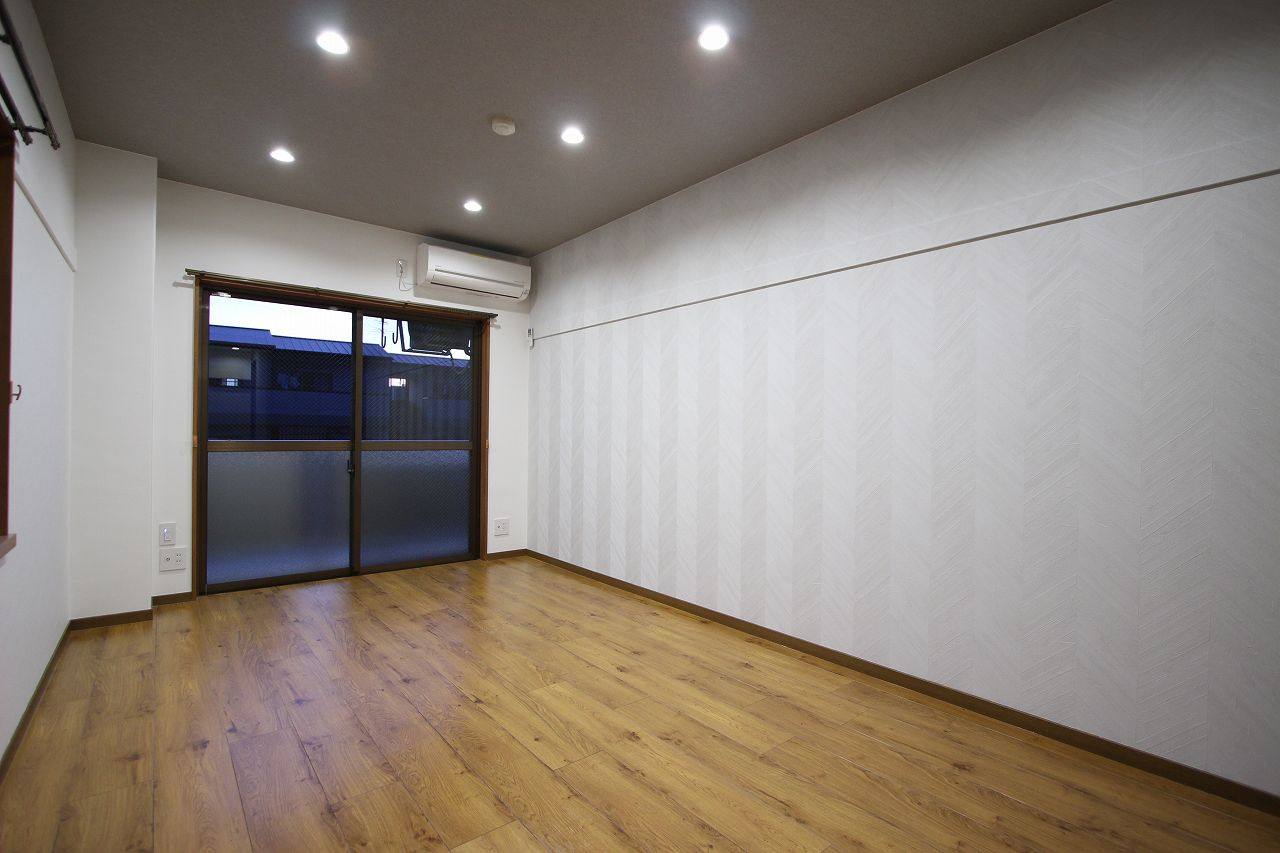 ユニバーシティハウスの洋室