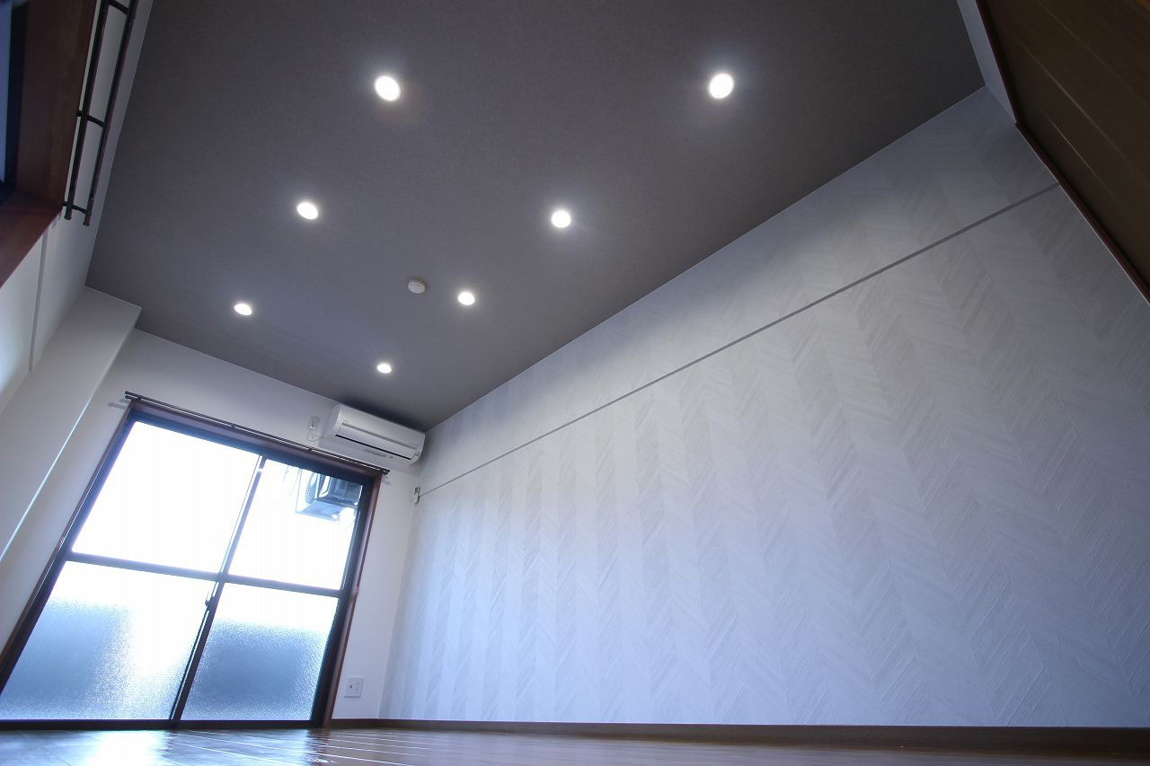 ユニバーシティハウスの洋室