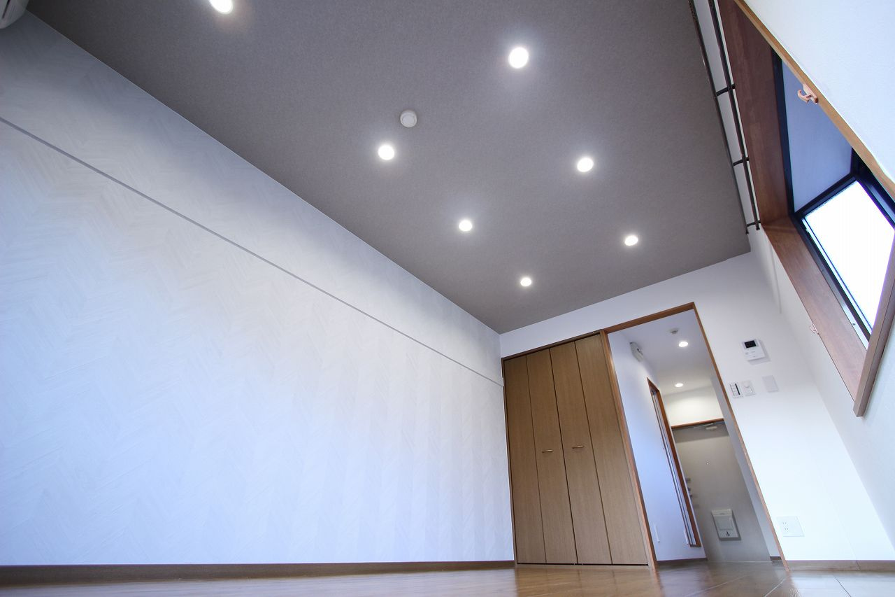 ユニバーシティハウスの洋室