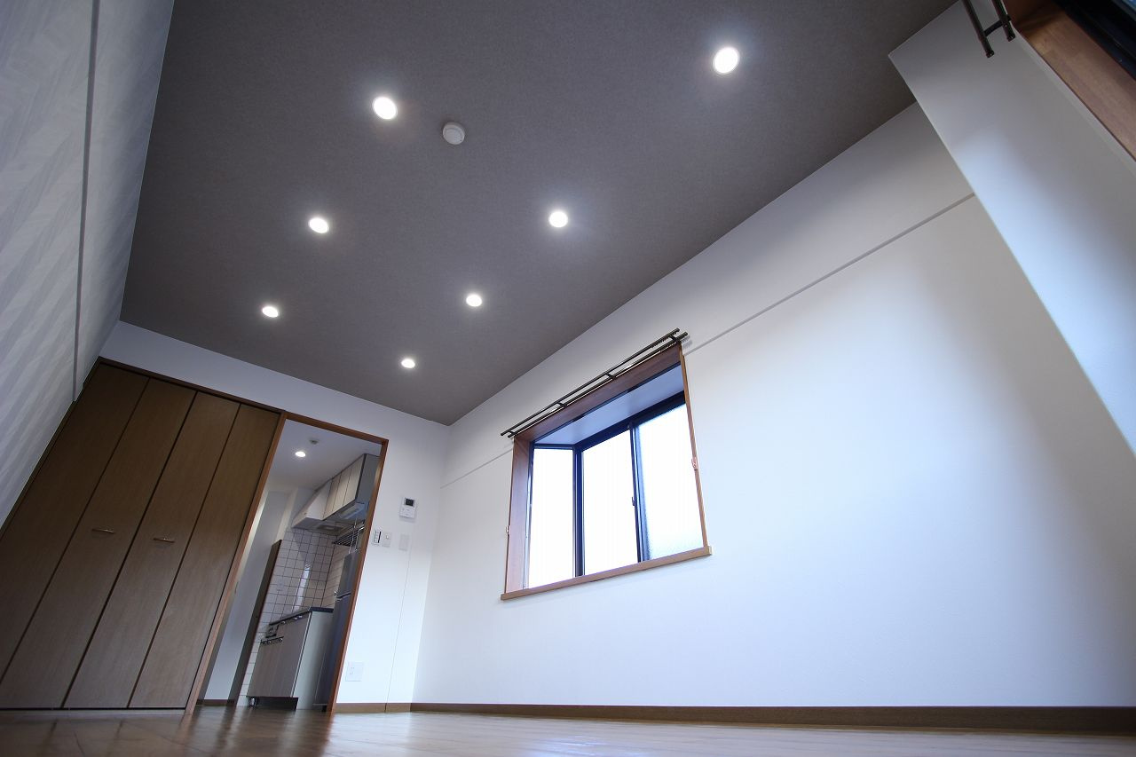 ユニバーシティハウスの洋室