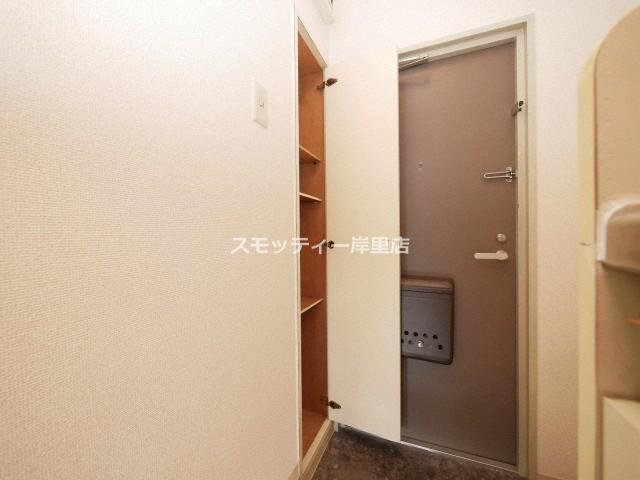 メゾン・ド・トレイユの玄関
