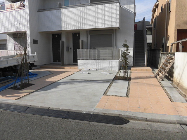 プルミエコート芦花の駐車場|★敷地内駐車場★