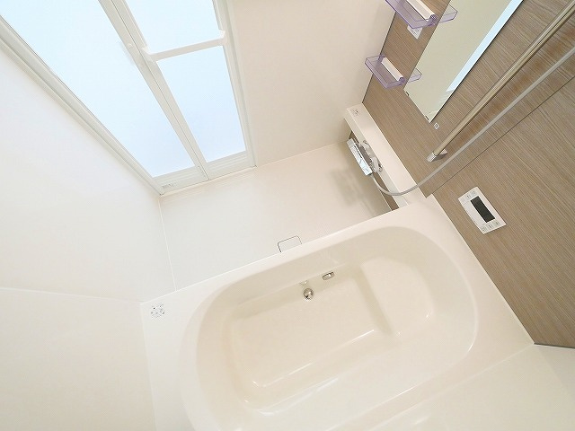 アウスレーゼ高畑の浴室|お風呂です