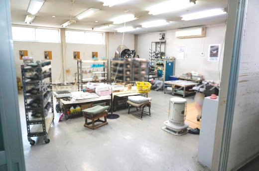 中開事務所付き倉庫・作業所・工場の内装|内装もきれいです