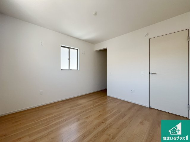 明石市東野町　第1期　新築一戸建ての洋室|収納スペースが充実しているので子供の成長に合わせてたくさん収納ができます！家族構成に合わせた様々な活用ができる収納！