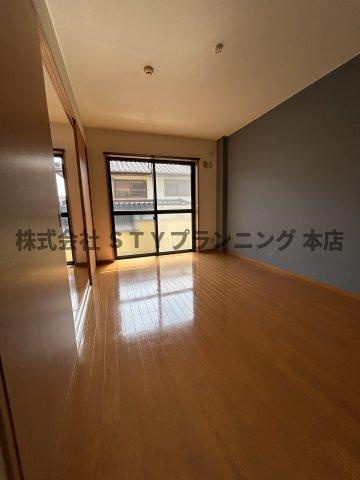 仲介手数料０円！グレイスフル岩崎台の洋室