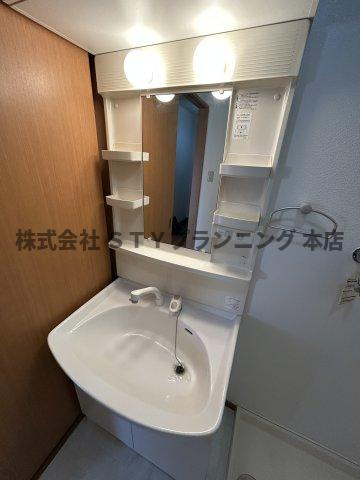 仲介手数料０円！グレイスフル岩崎台の独立洗面台