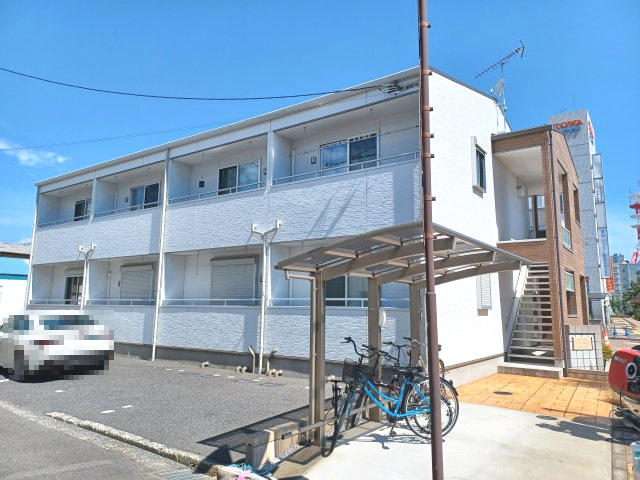 グランバレーⅡの外観|全室南向きの8世帯です。