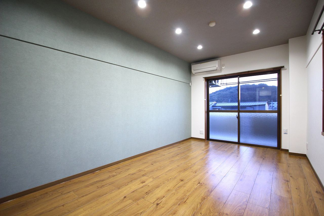 ユニバーシティハウスの洋室