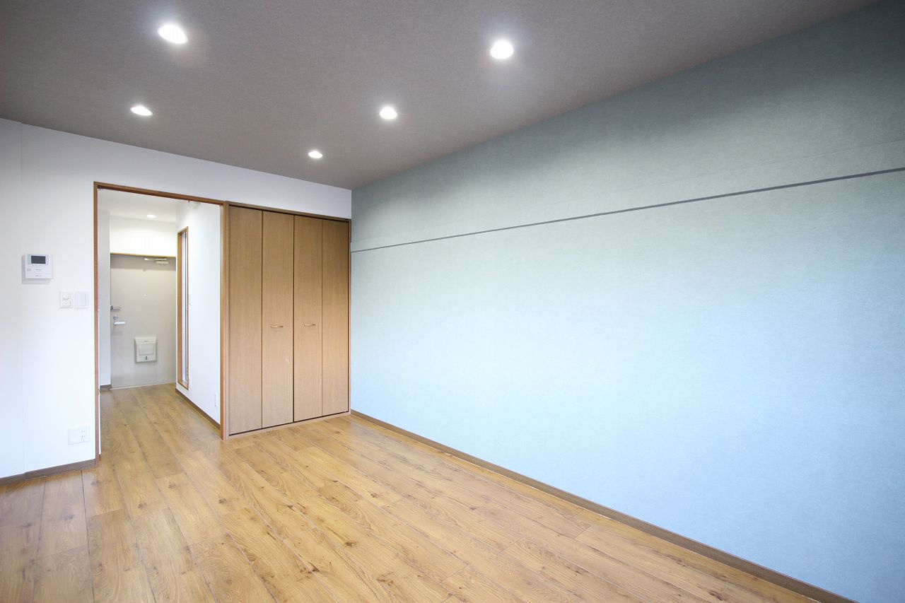 ユニバーシティハウスの洋室