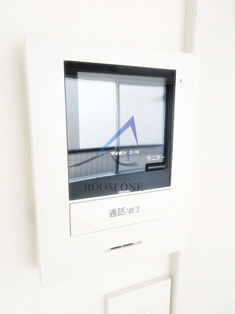 三恵荘 のセキュリティ|モニター付インターホンです。
