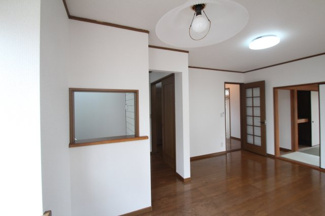 【居間・リビング】 | N松原貸家 | おしゃれなリビングです