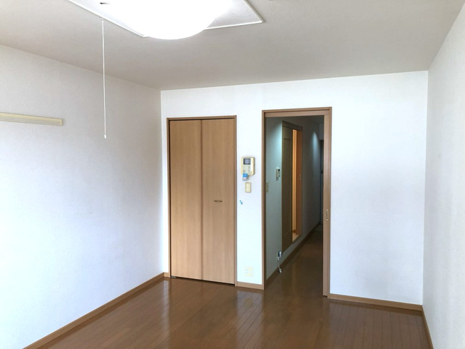 【洋室】 | ランデュール・マキ