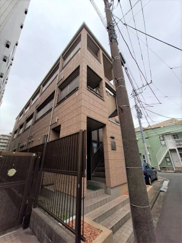 ヘーベルメゾン新子安の外観