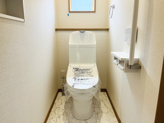 【トイレ】 | 深谷市荒川第１期　ワイウッドコート　新築戸建　全7区画　7号棟