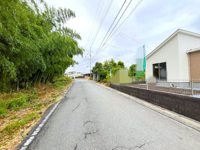 【前面道路含む現地写真】 | 深谷市荒川第１期　ワイウッドコート　新築戸建　全7区画　7号棟