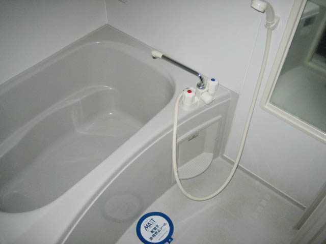 シャーメゾンKの浴室