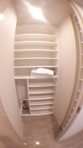 千代田区神田神保町１丁目の賃貸マンションのその他|シューズインクローゼット