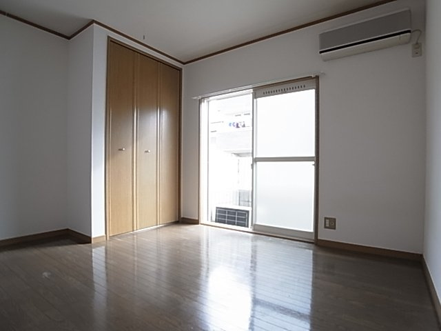 神戸市須磨区中島町２丁目のアパート