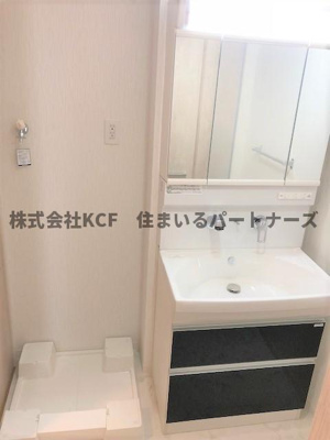 【洗面所】 | アーバンコート中央町 | 広い洗面スペース