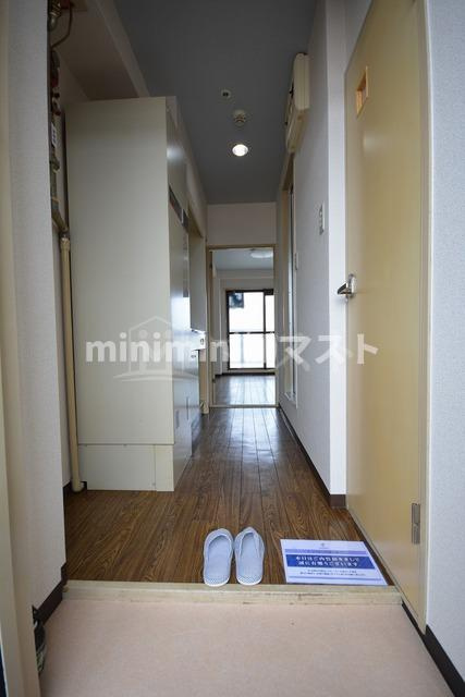 シティライフエステート難波南の玄関