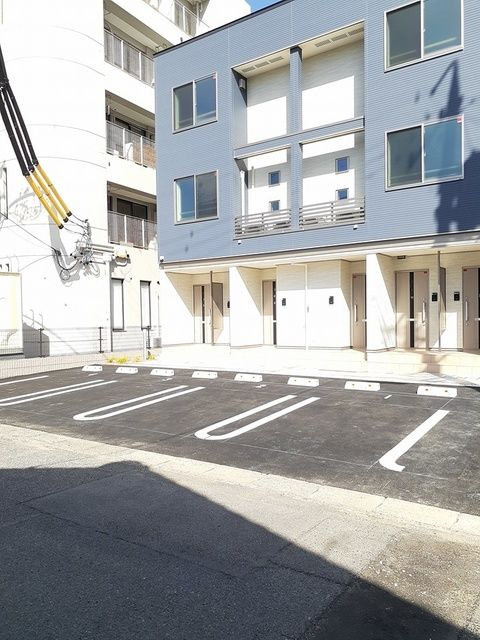 ころもテラスの駐車場