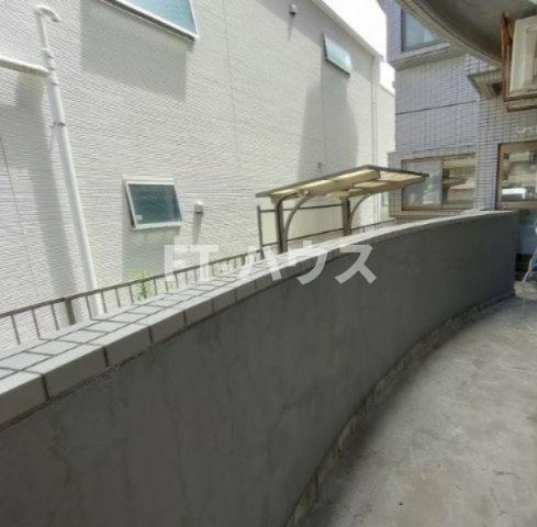 ヨーク津田沼のバルコニー