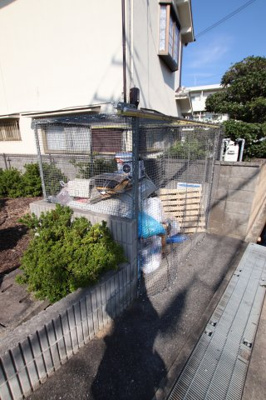 【その他共用部分】 | COZY HOUSE, GUMINOKI | 敷地内ゴミ捨場