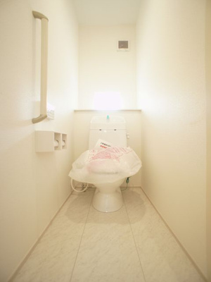 【トイレ】 | 緑町2期 | 温水洗浄暖房便座機能付きです♪