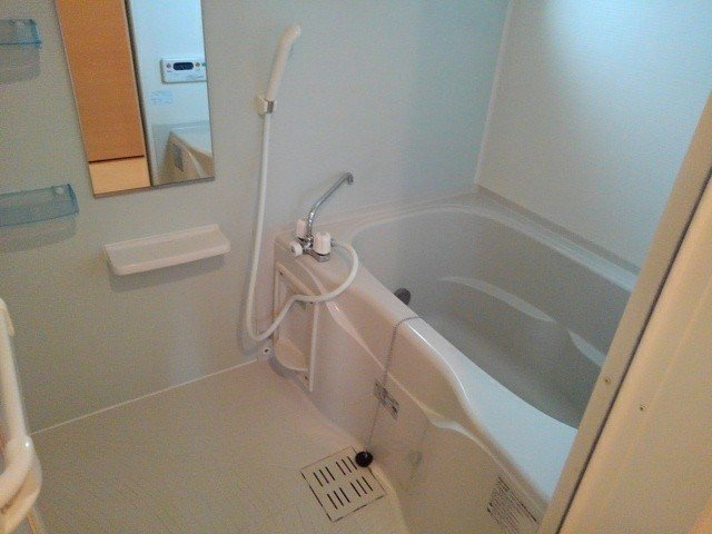 アウローラ玉手Ⅱ　Ａの浴室