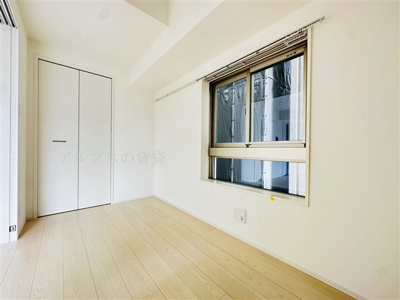 【寝室】 | イーストサイド