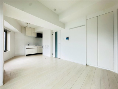 【居間・リビング】 | イーストサイド