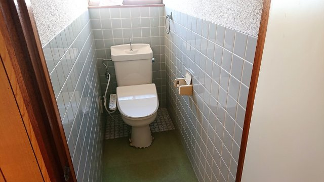 田中貸家のトイレ