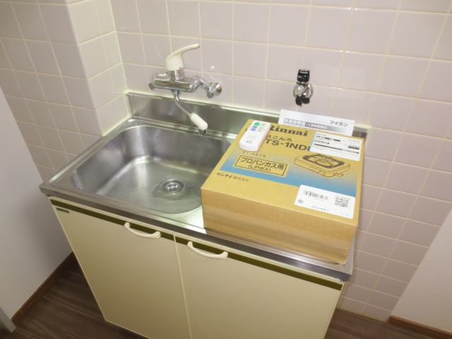 フレグランス壱番館のキッチン