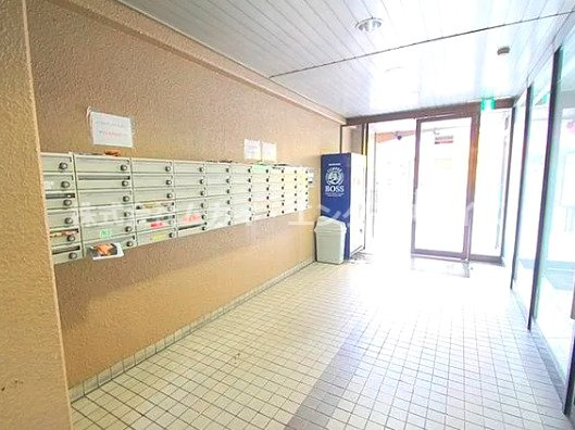 泰平第一ビルのロビー|落ち着いたロビーです