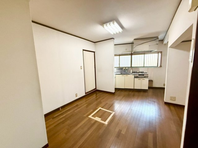 銚子市内浜町　中古戸建の居間・リビング