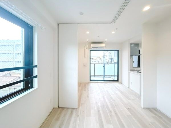 エル・セレーノ新大阪北の居間・リビング